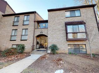 2012 Colts Neck Rd APT 7/2A, Reston, VA 20191