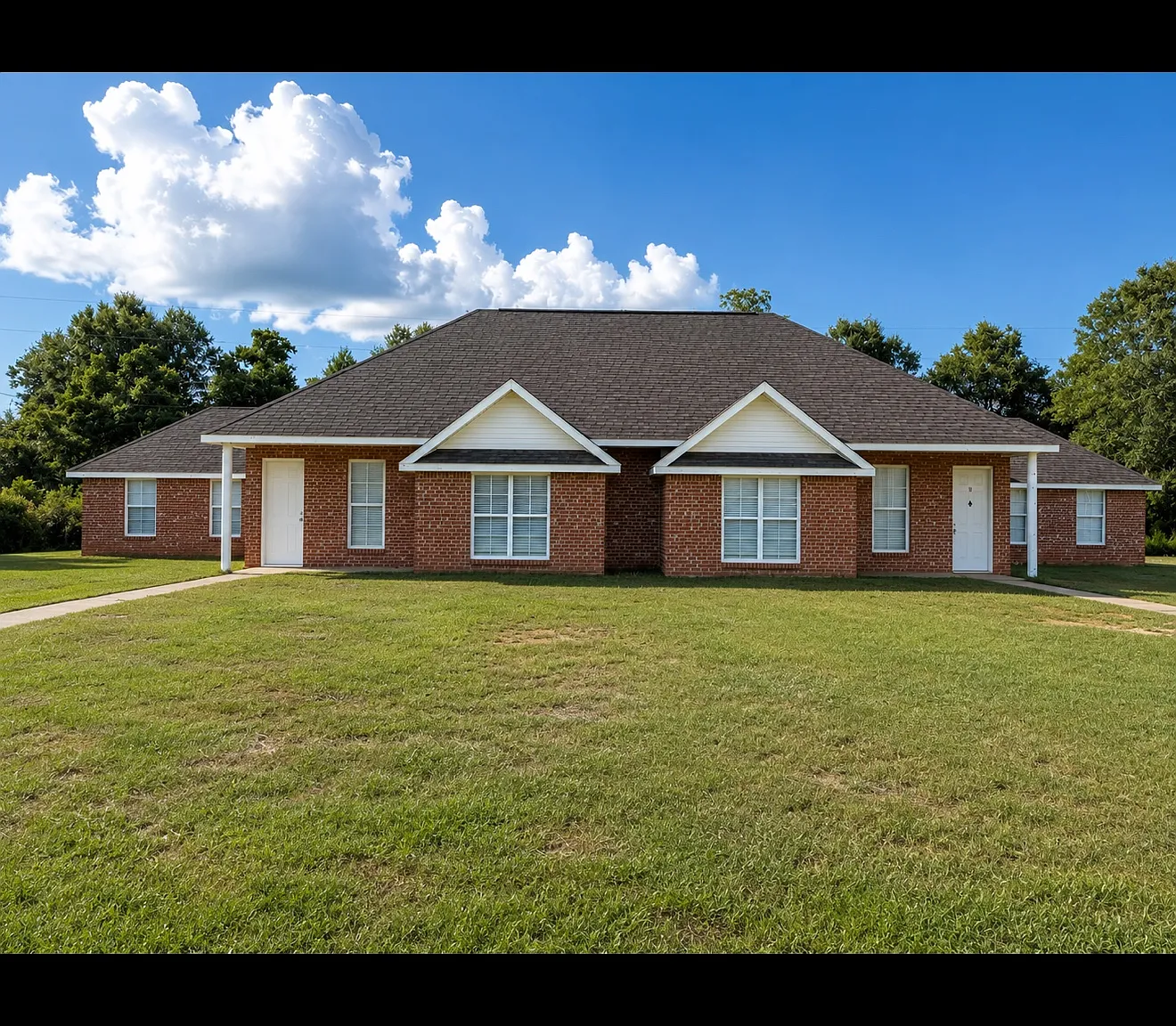 3 bed, 1300 sqft, $1,300 — Photo 1