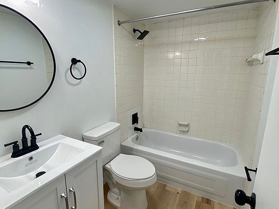 5th image of 250 Warner St #5