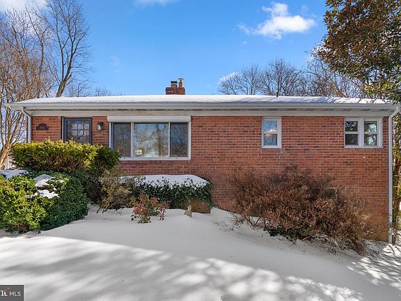 2nd image of 7005 Grove Rd