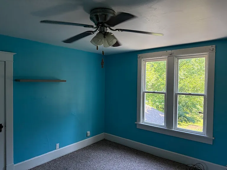 421 W Murray St — Photo 18