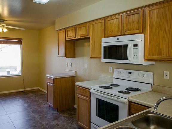 5th image of 1375 E 10th Pl