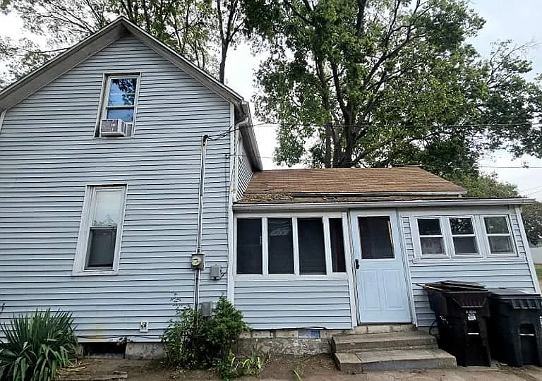 406 Saint Julian St — Photo 3