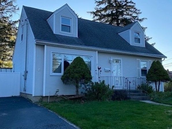 East Norwich NY Real Estate - East Norwich NY Homes For Sale | Zillow