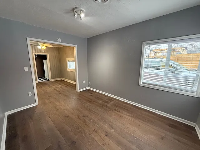 5065 W 36th Ave — Photo 2