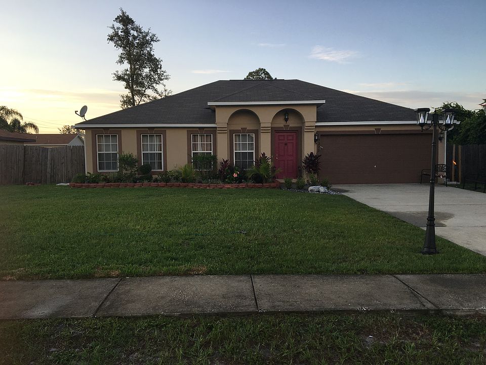 2nd image of 3222 Lackland Dr
