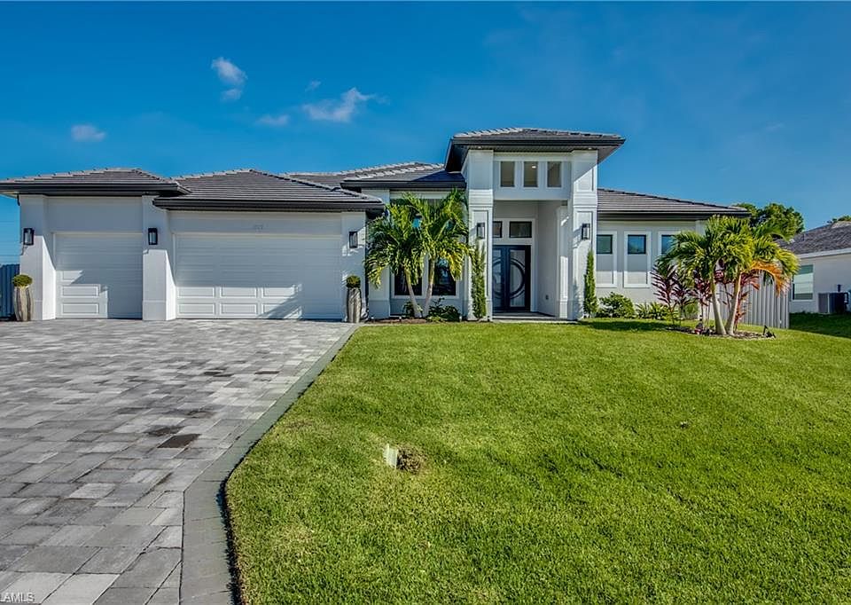 1st image of 1907 SW 40th St
