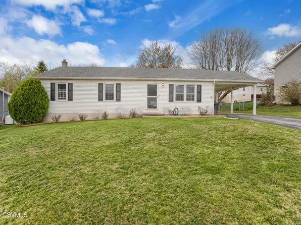 716 Picnic Ln, Selinsgrove, PA 17870