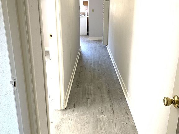 BE1664E6-2B86-4FA9-891D-7564021615C7