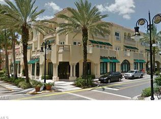 375 5th Ave S APT 302, Naples, FL 34102