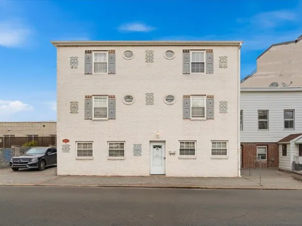 122 Bleecker Street image 1 of 49