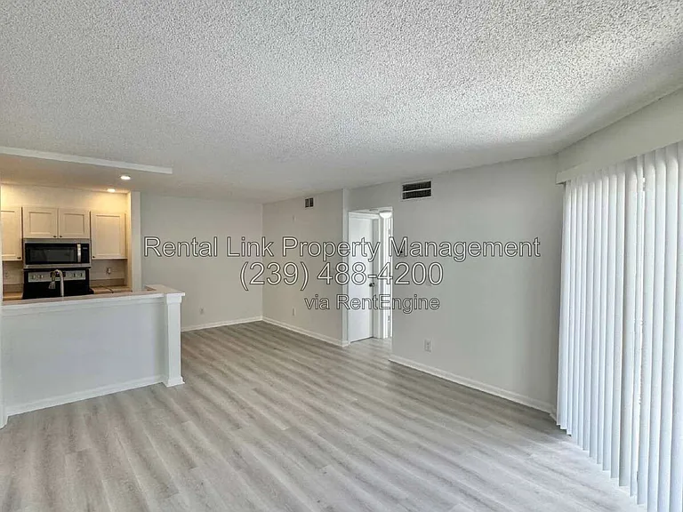 150 Santa Clara Dr #5 — Photo 7