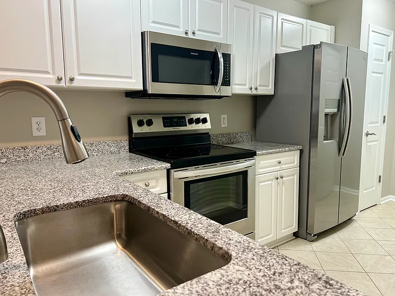 751 Southwest Dr — Photo 11