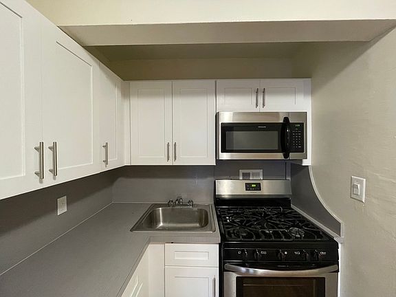 2nd image of 1429 Shore Pkwy #33
