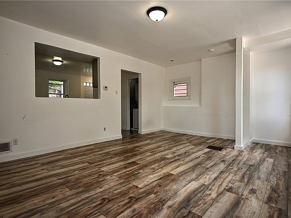 5th image of 1136 High St