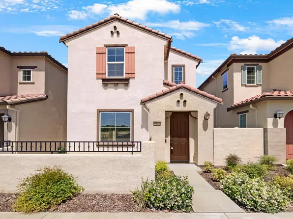 5033 Denholme Ln, Roseville, CA 95747