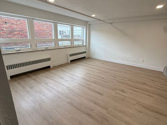 4th image of 111 E Michigan St Unit 3