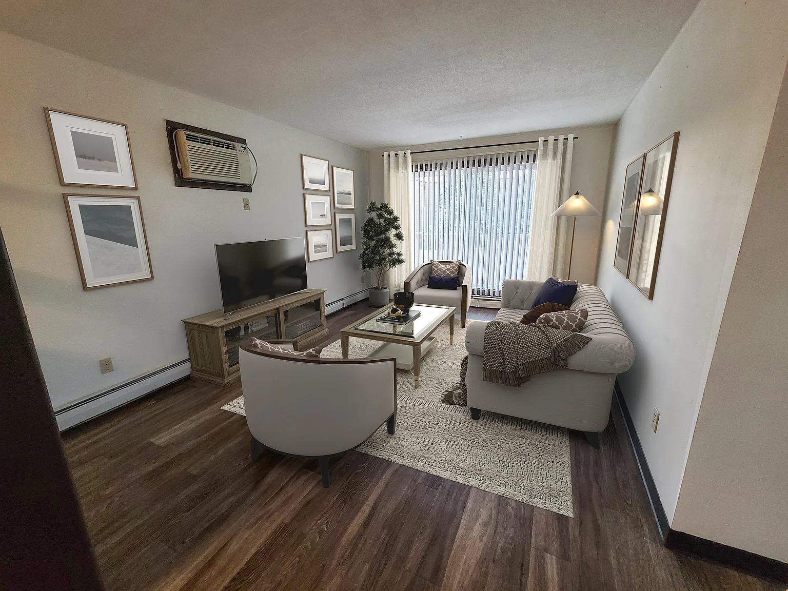 Badlands Apartments — Photo 3