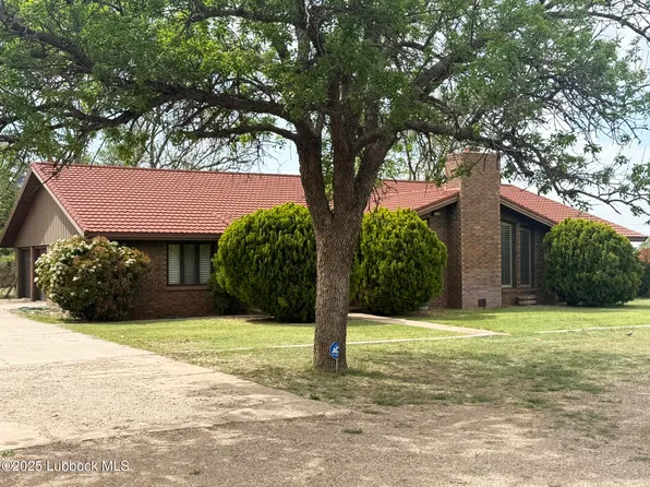 101 Dana Ave, Earth, TX 79031