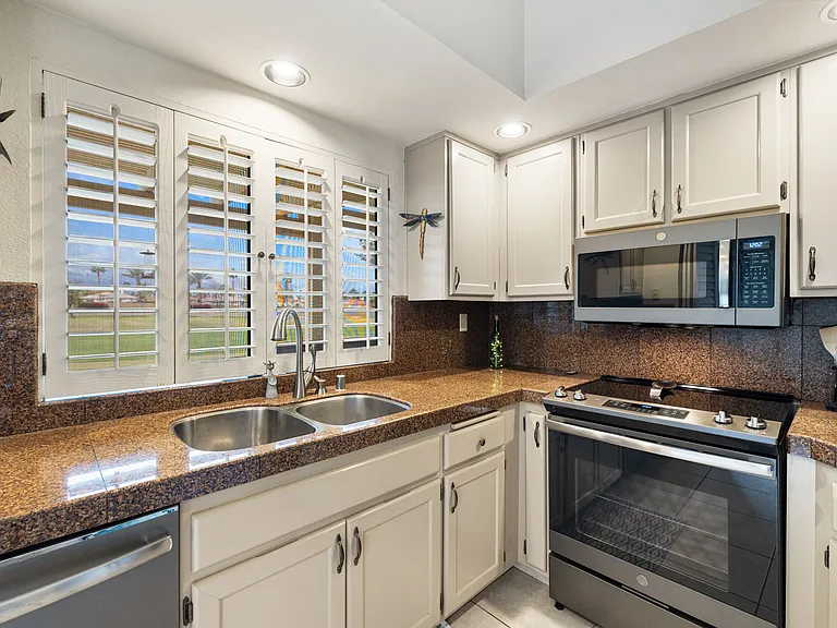 41497 Princeville Ln — Photo 11