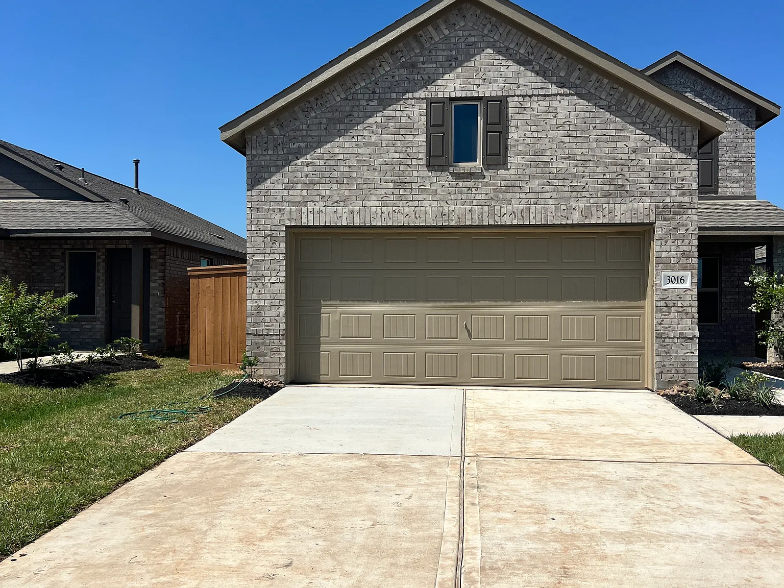 4 bed, 1834 sqft, $2,534 — Photo 3