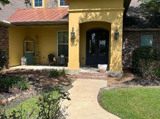 2654 E Robinwood Dr, Lake Charles, LA 70611