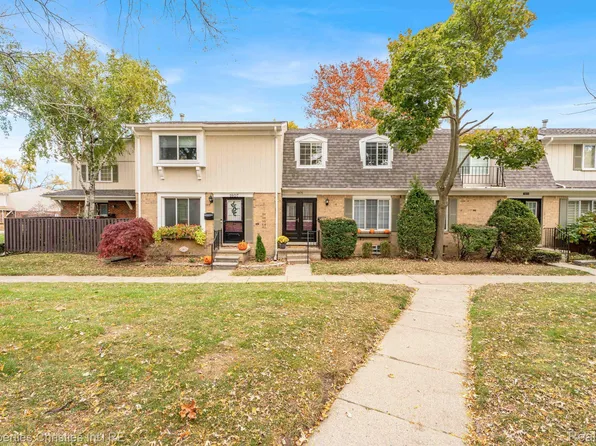 1805 Wickham St, Royal Oak, MI 48073