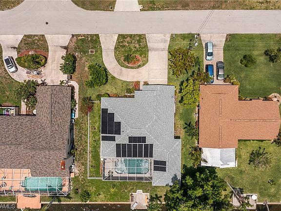 2nd image of 3527 SW 5th Pl
