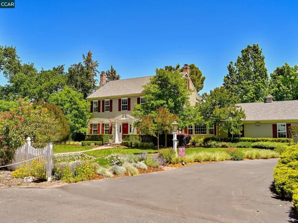 130 Bunce Meadows Dr, Alamo, CA 94507