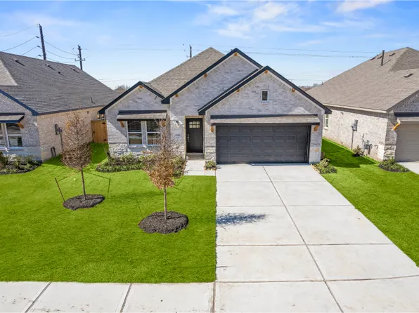 3206 Emerald Hills Dr, Angleton, TX 77515