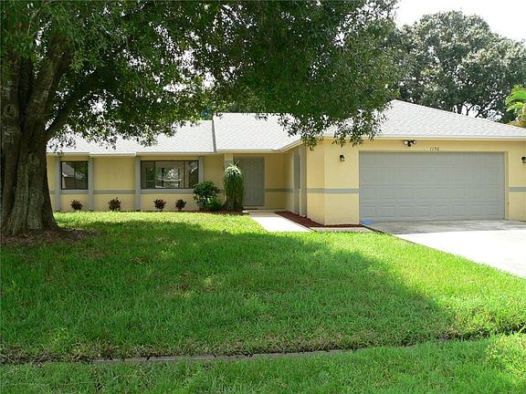 3rd image of 1156 SE Clifton Ln