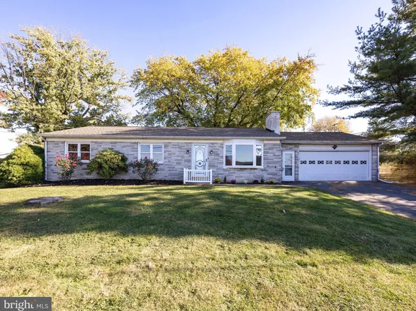 780 Meadow Dr, Honey Brook, PA 19344