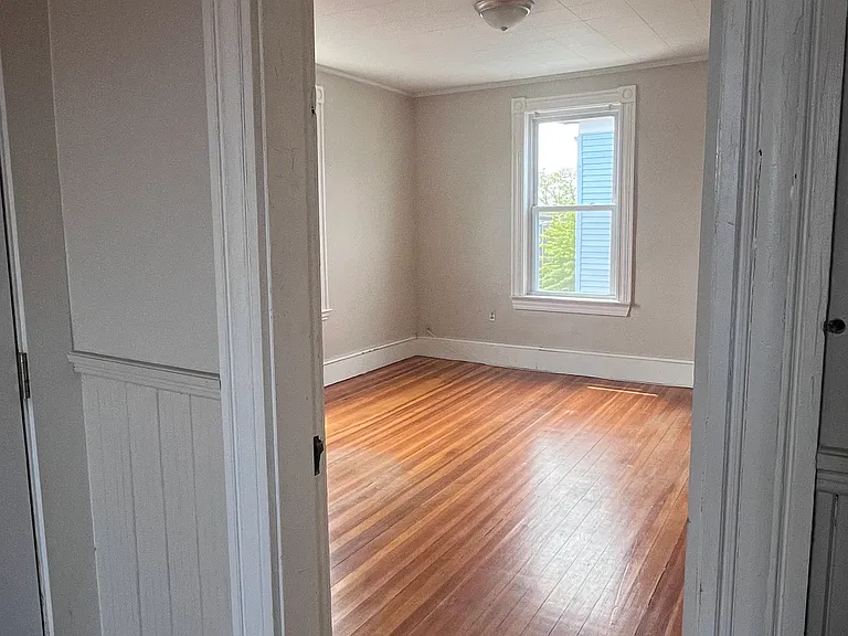 12 Grant St #3 — Photo 6
