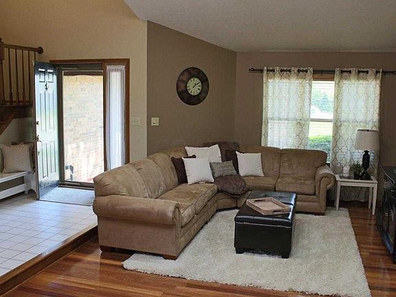 4th image of 7511 Treetop Ln