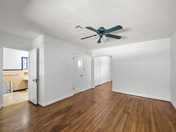 5th image of 3527 Mississippi St