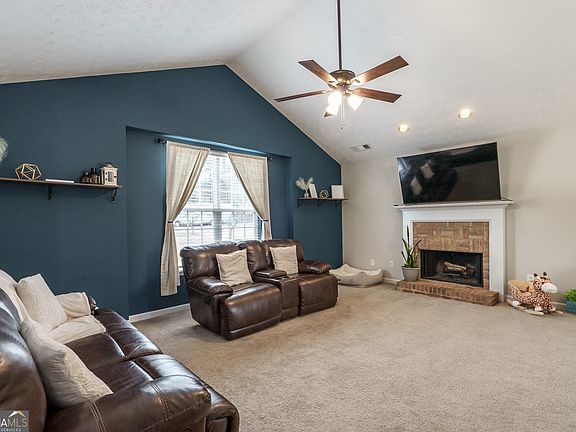 5th image of 5105 Reynolds Ct