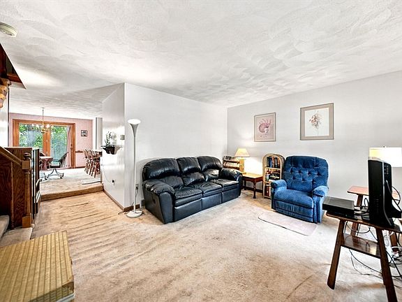 5th image of 754 Wellman Ave Unit 754