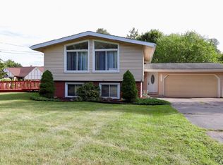 47355 7 Mile Rd, Northville, MI 48167