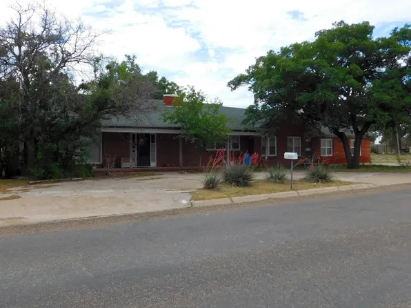 307 W 6th St, Muleshoe, TX 79347