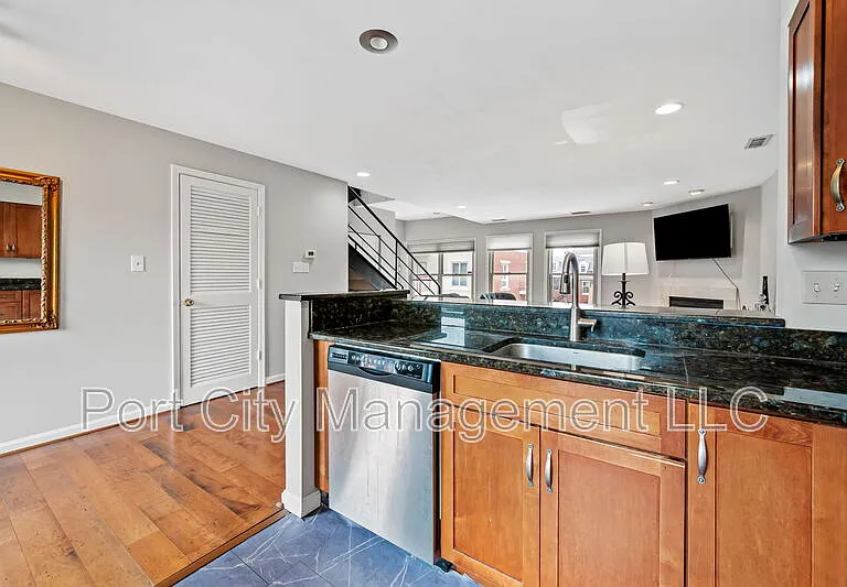 911 S Charles St #310 — Photo 14