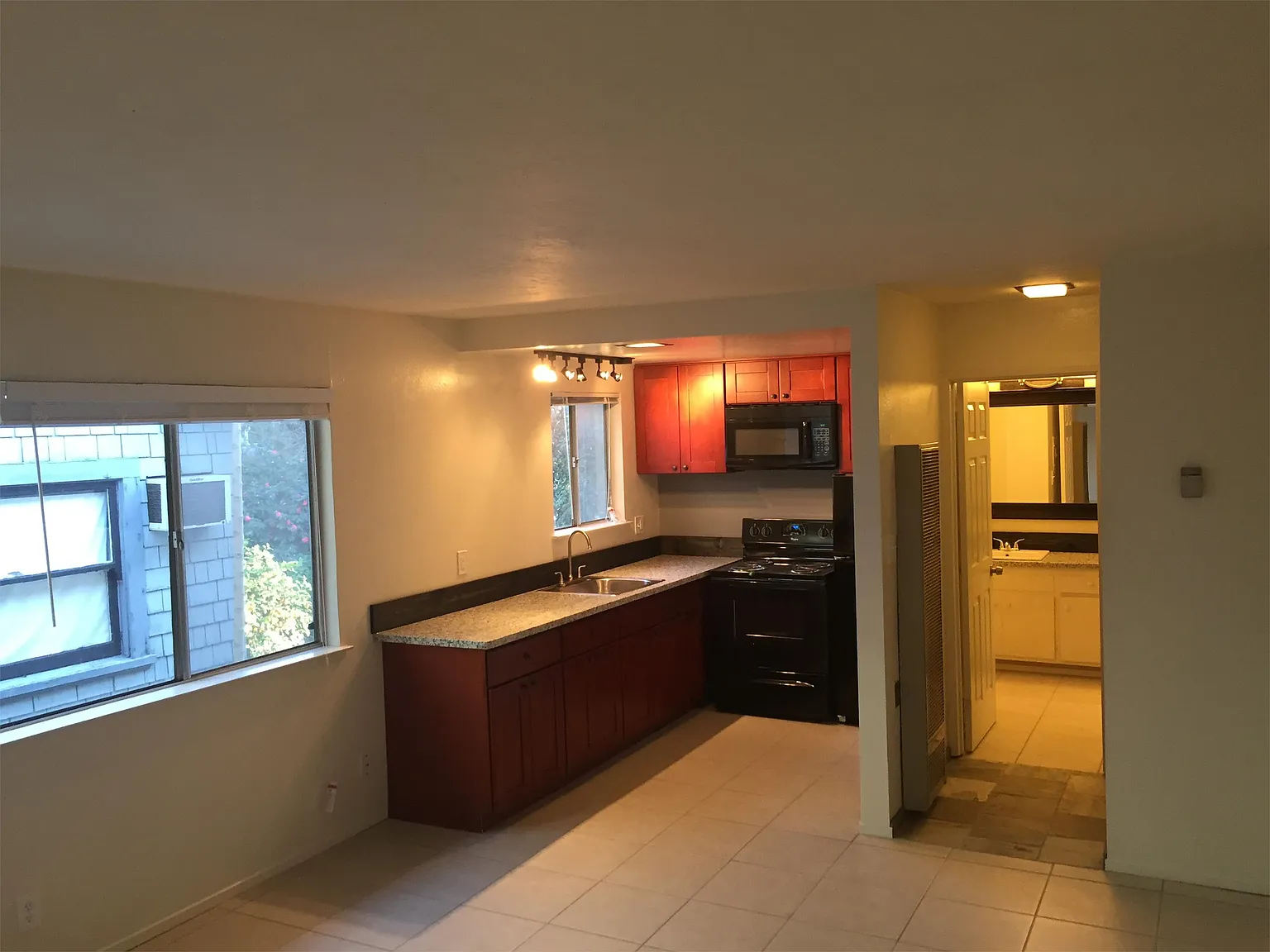 2118 H Street, Sacramento, CA 95816 - 07 — Photo 4
