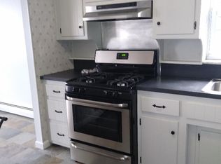 8848 Cooper Ave, Glendale, NY 11385