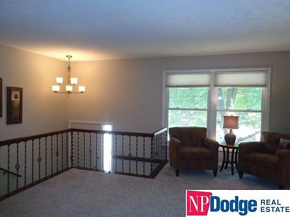 3rd image of 214 Douglas Dr