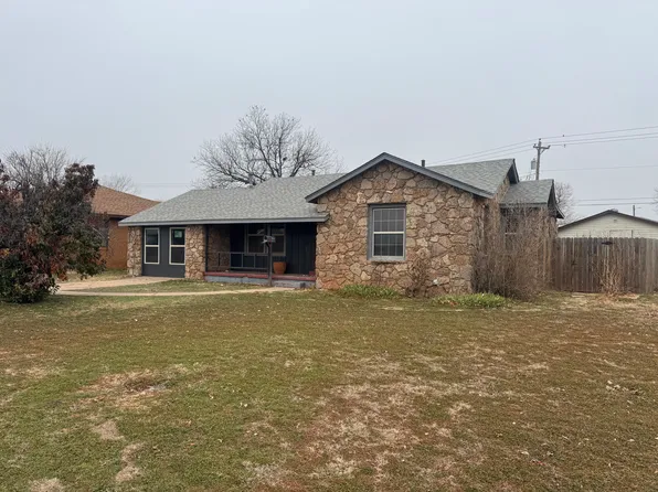 809 E Sycamore Ave, Altus, OK 73521