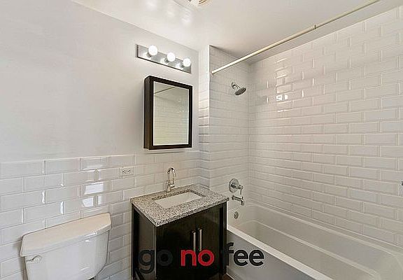 5th image of 454 Manhattan Ave #8GG