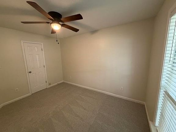 5th image of 11196 Cashmere Woods Dr