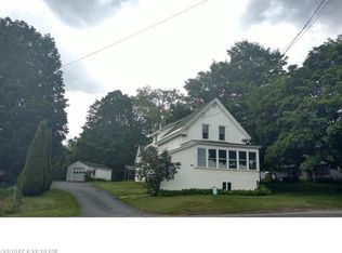 137 Oakes St, Farmington, ME 04938