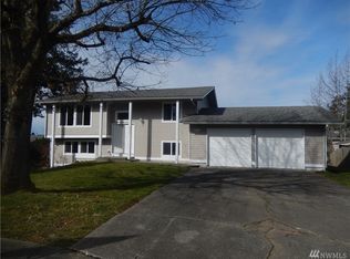 2735 E Crestline Dr, Bellingham, WA 98226