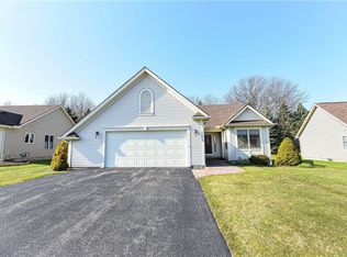 1113 Twin Leaf Ter, Webster, NY 14580