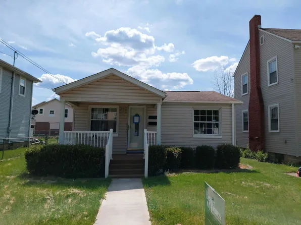 1315 Moore Ave, Dunbar, WV 25064